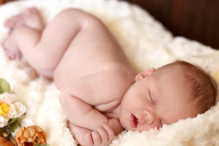 Các cách rèn trẻ sơ sinh ngủ đêm theo lời khuyên của bác sĩ 
